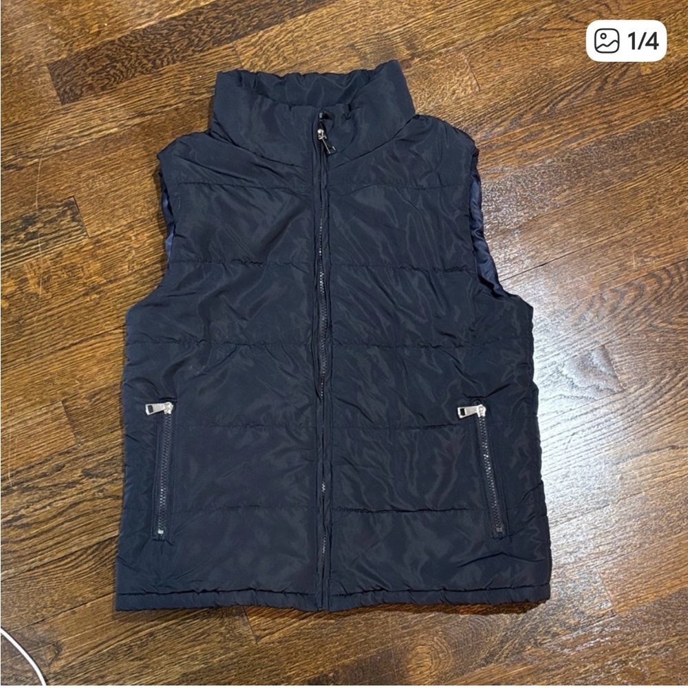 Navy Blue Puffer Vest with Zipper Pockets